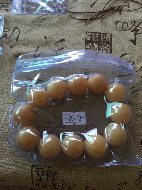 曾氏雕刻——风化菩提根南瓜手串 第1步