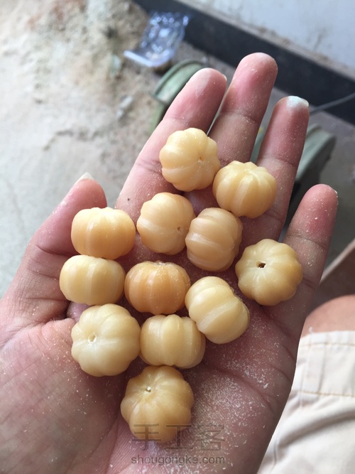 曾氏雕刻——风化菩提根南瓜手串 第9步
