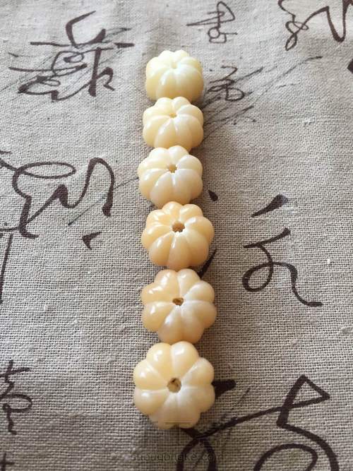 曾氏雕刻——风化菩提根南瓜手串 第21步