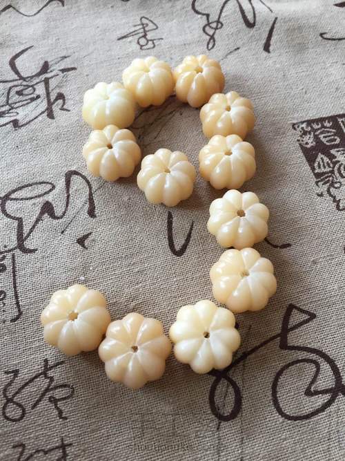 曾氏雕刻——风化菩提根南瓜手串 第29步