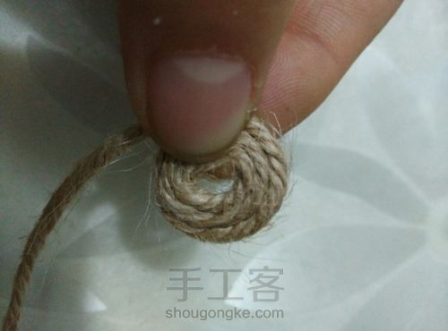 手残党必备麻绳玻璃瓶DIY 第3步