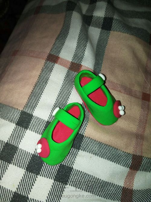 可爱公主鞋 第5步