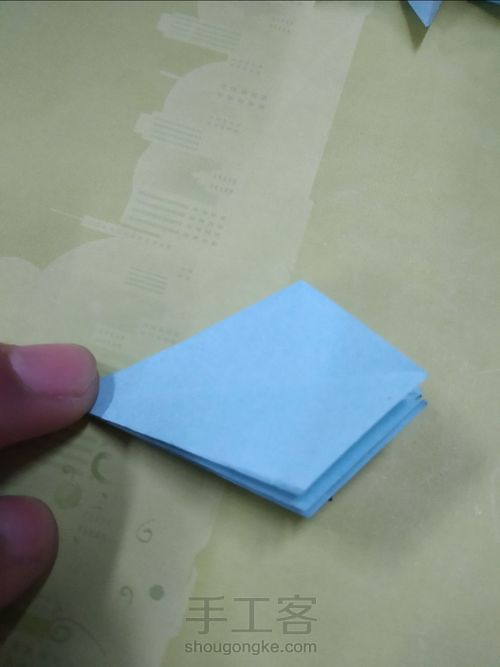 圣诞树折纸(简单) 第8步