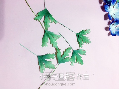 迷你娃用银莲花装饰～烫花 第6步