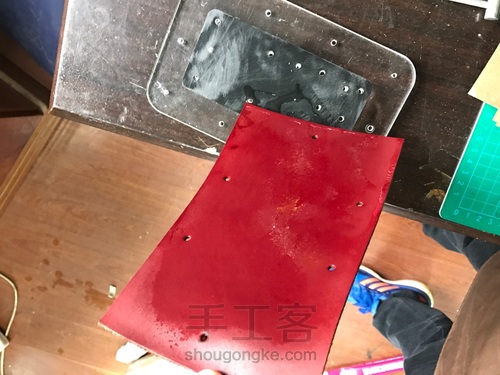头层牛皮烟盒 第4步