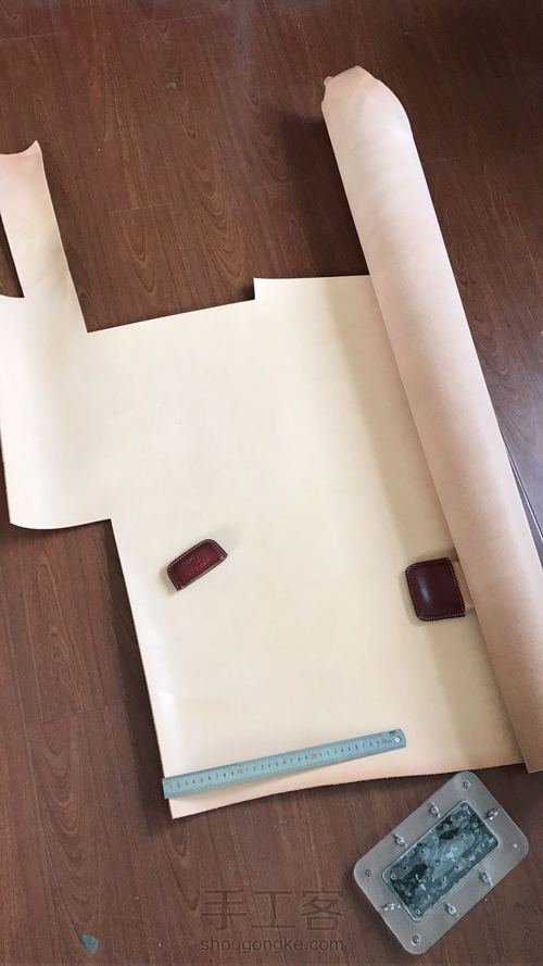 发了个烟盒教程就来了两个单子 第1步