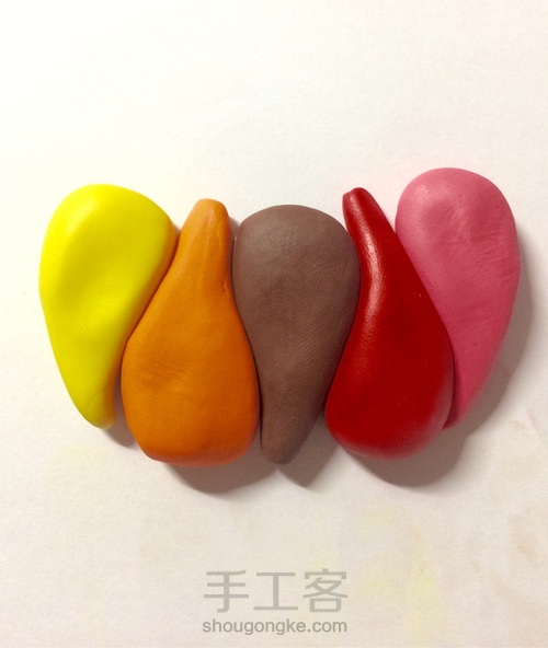 软陶小饰品之挂饰 毛衣链 吊坠 第1步