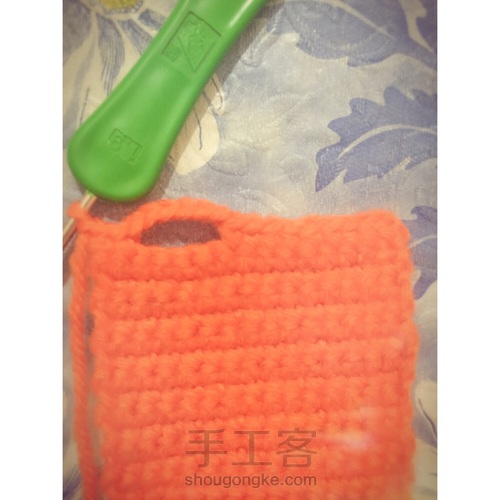 毛线钩织苹果手机壳 第7步