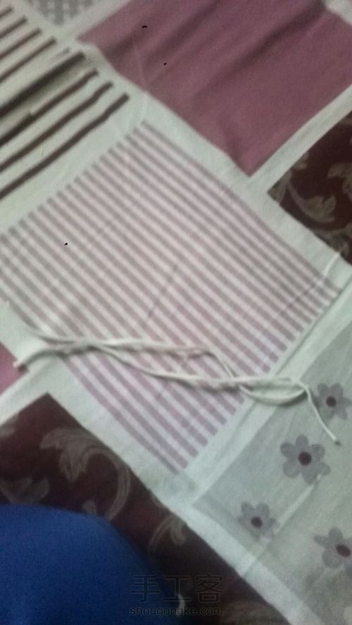 芭比娃娃旧口罩衣服 第3步