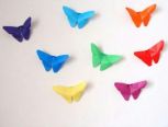 折出来的蝴蝶可以用来装饰墙壁哦！