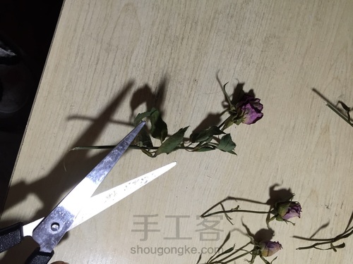 小干花装饰 小胸针 第3步