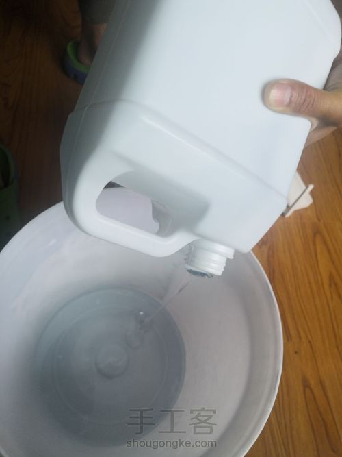 树脂木茶几面 第2步