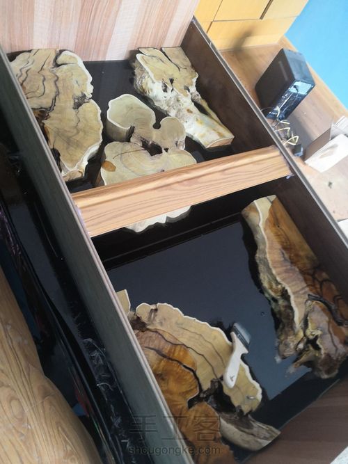 树脂木茶几面 第5步