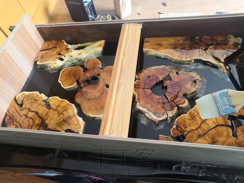 树脂木茶几面 第8步