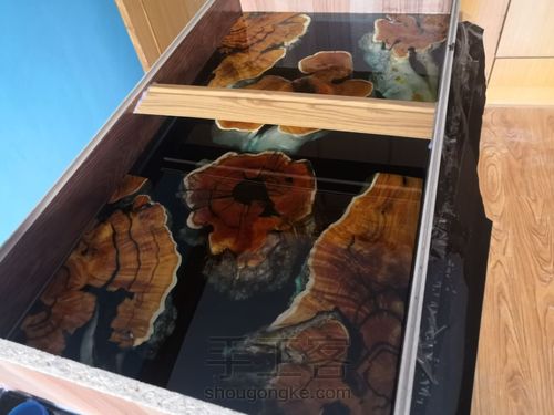 树脂木茶几面 第9步