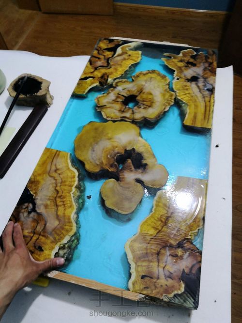 树脂木茶几面 第14步