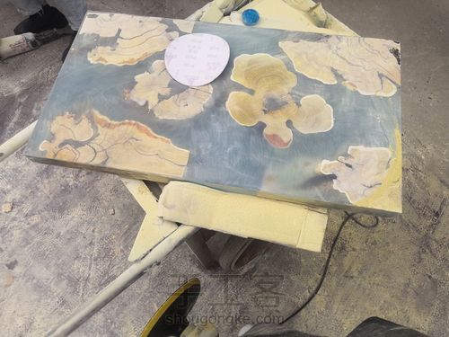 树脂木茶几面 第15步