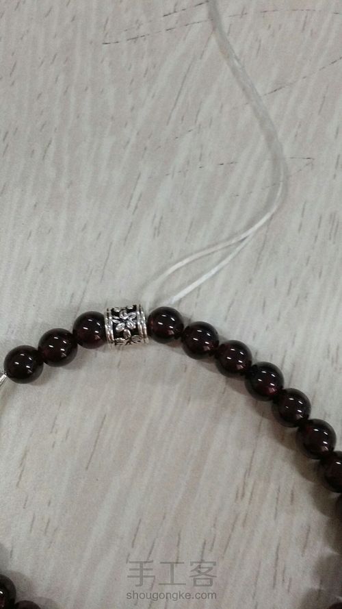 相思曲.石榴石手串教程 第6步