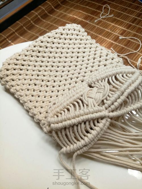 macrame翻盖斜挎小包 第10步