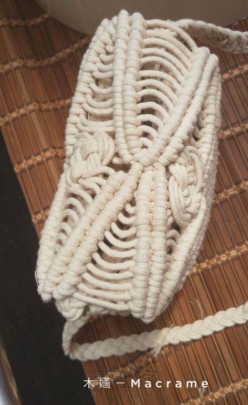 macrame翻盖斜挎小包 第11步