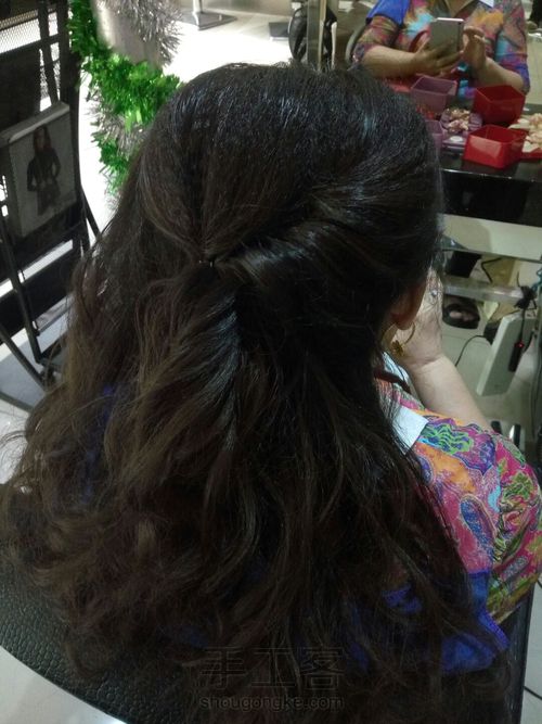 美丽大方盘发 第1步