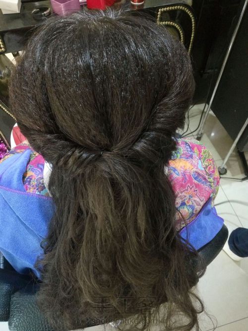 美丽大方盘发 第2步