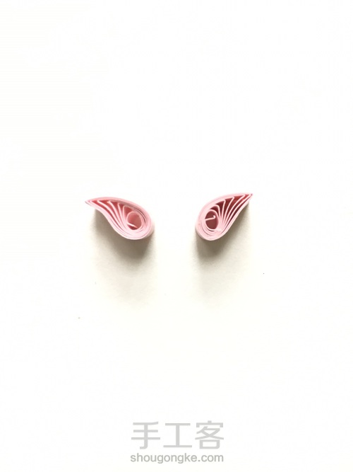 (￣(●●)￣)【衍纸原创】猪猪背包小挂件教程 第6步