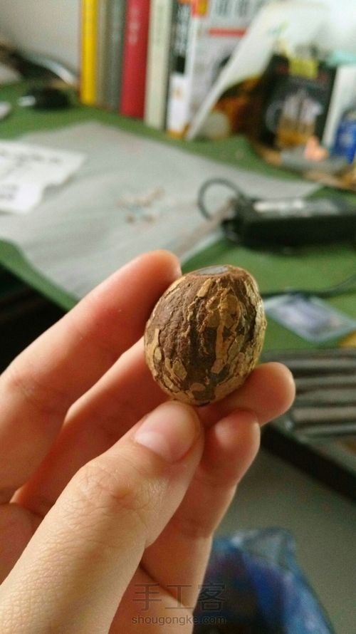 情深不寿，白玉菩提佩环 第2步