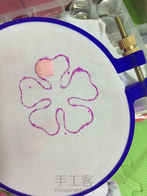 自制立体刺绣胸花 第3步