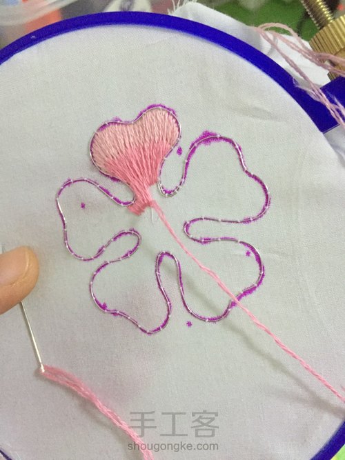 自制立体刺绣胸花 第6步