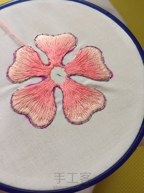 自制立体刺绣胸花 第7步