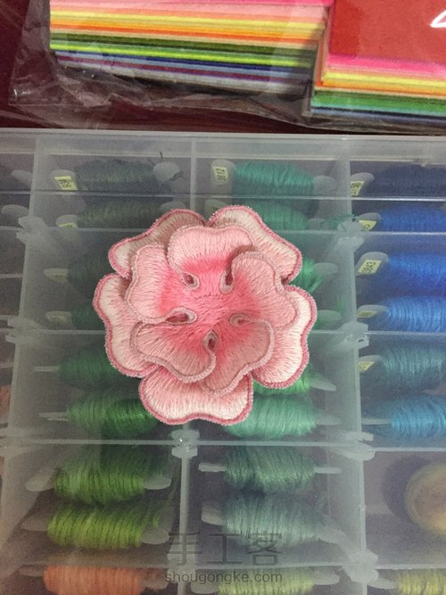 自制立体刺绣胸花 第11步