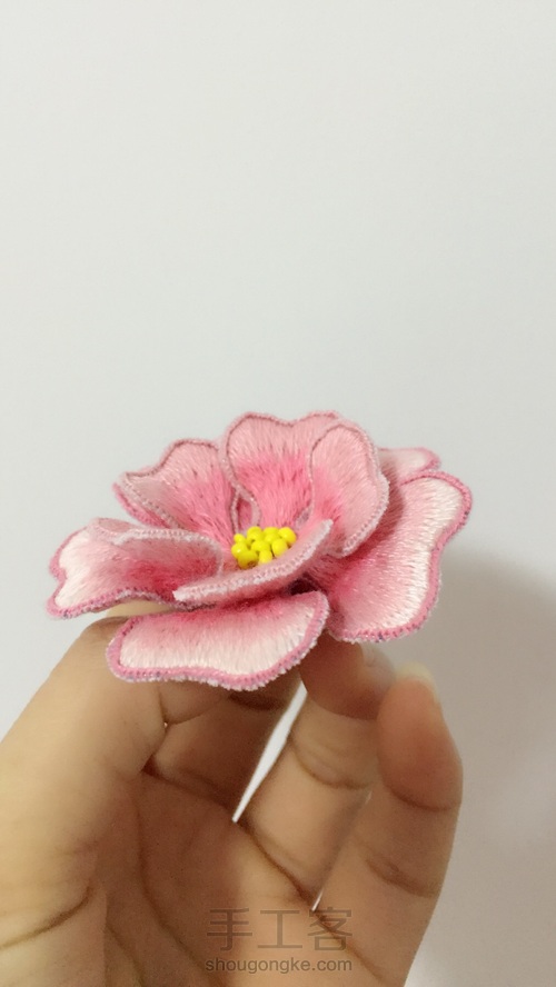 自制立体刺绣胸花 第13步