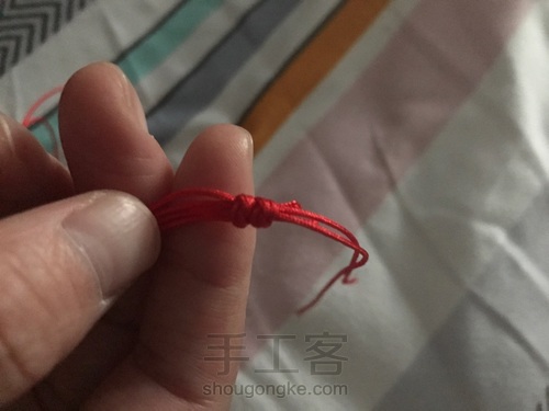 平结手链 第3步