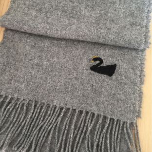 【刺绣】优雅黑天鹅—你的专属围巾