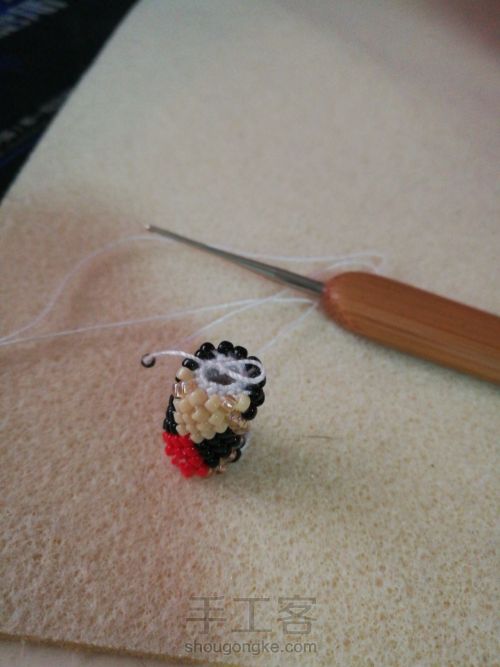 米珠手镯编织 第13步