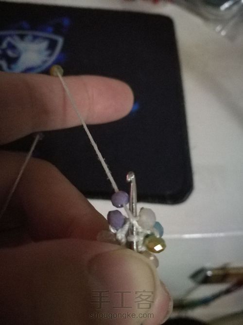 一个不是很成功的串珠手镯 第8步