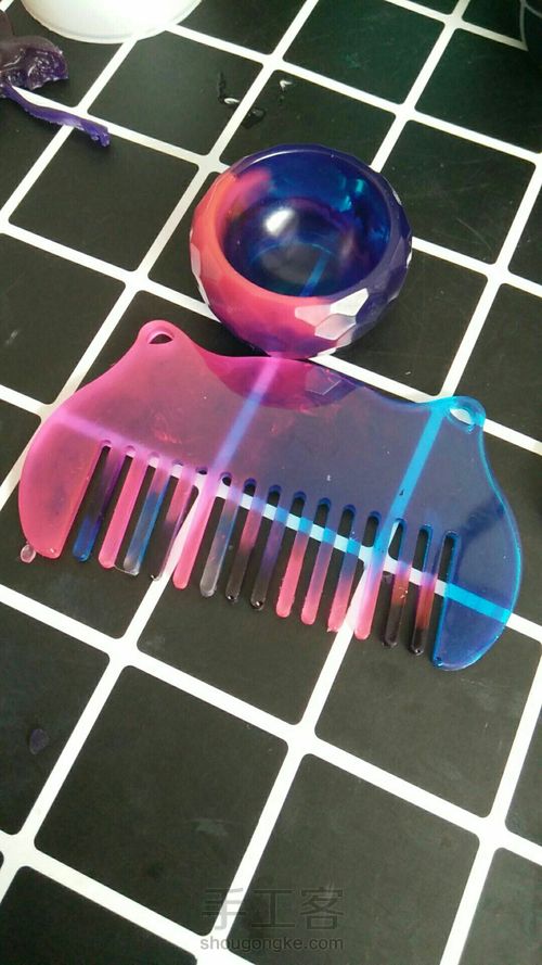 滴胶小梳子 第7步