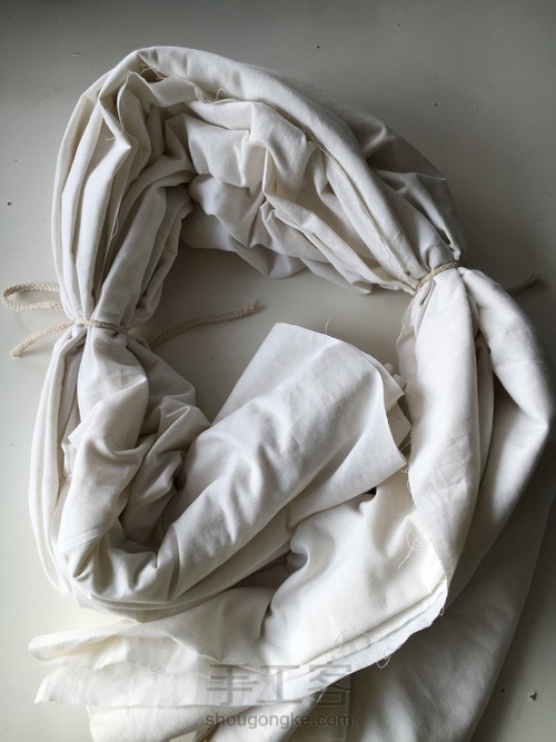 如何打造一款百搭的文艺布帘
 第3步