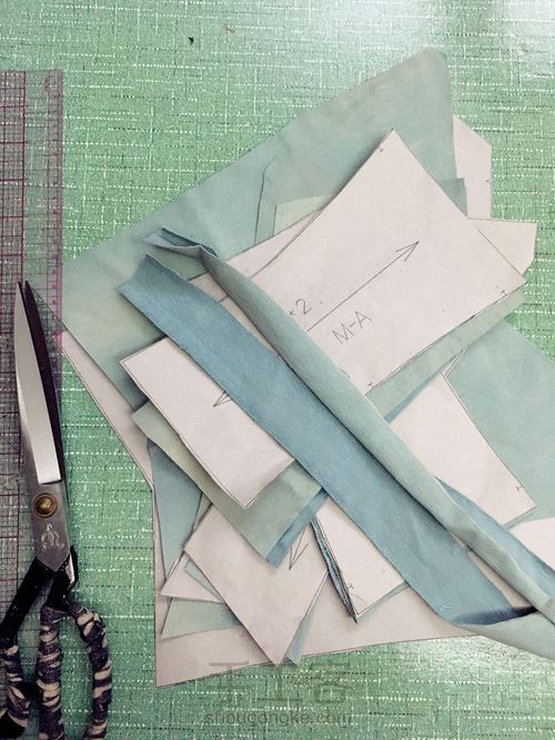 牛仔马甲 第1步