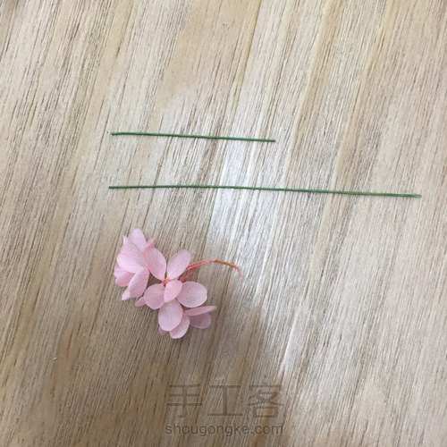 零基础花艺课-粉色系永生花小桌花by花功夫永生花 第11步