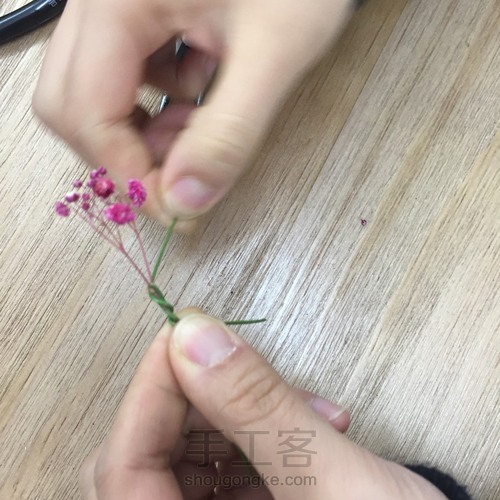 零基础花艺课-粉色系永生花小桌花by花功夫永生花 第25步