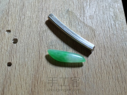 转运翡翠红绳 第1步