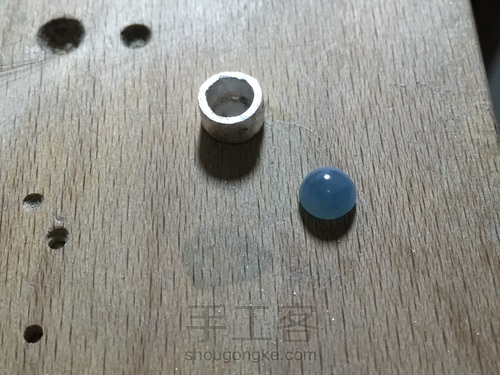 茄紫色翡翠的转运红绳 第8步