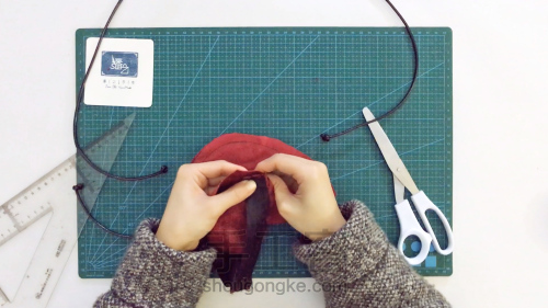 手工缝制儿童装饰小包包，“鼠”你最可爱 第25步