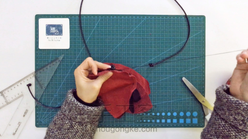 手工缝制儿童装饰小包包，“鼠”你最可爱 第28步
