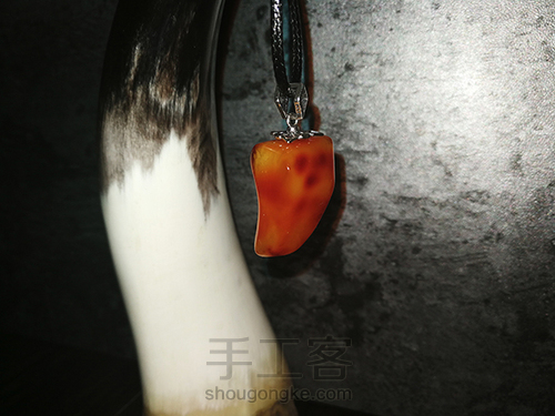 琥珀蜜蜡吊坠饰品 入门教程 第9步