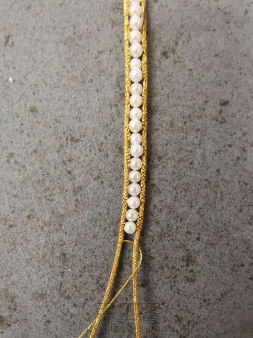 贝珠金色手环 第5步