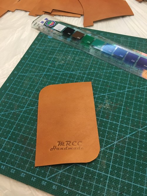 复古钱币扣长财 原色马僵革面 第5步