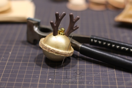 Oh deer~圣诞鹿角铃铛挂饰。 第7步